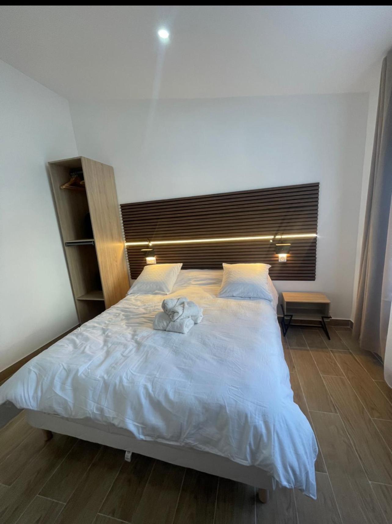 Hotel Du Parc Canal - Stade De France Saint-Denis  Ngoại thất bức ảnh
