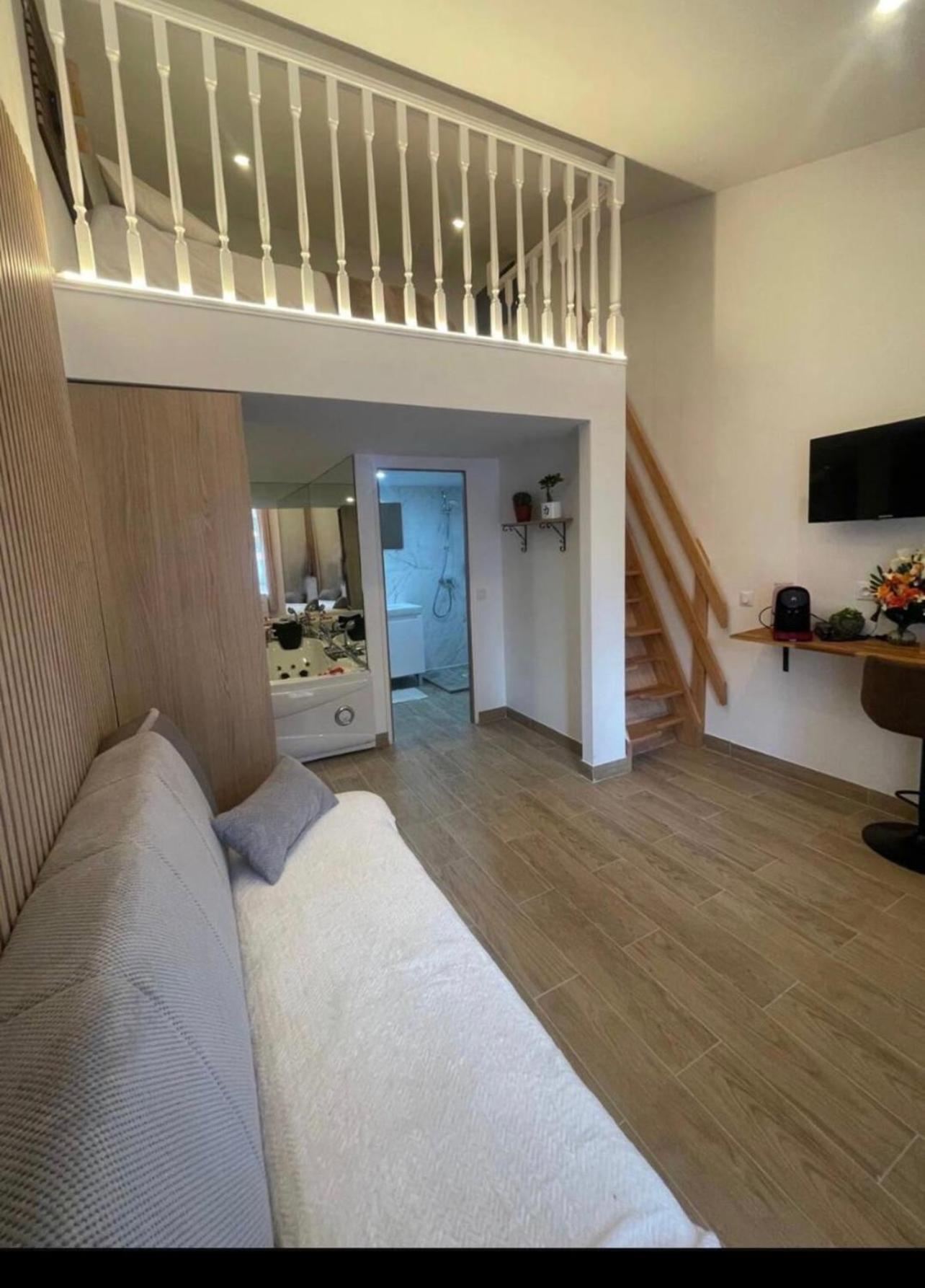 Hotel Du Parc Canal - Stade De France Saint-Denis  Ngoại thất bức ảnh