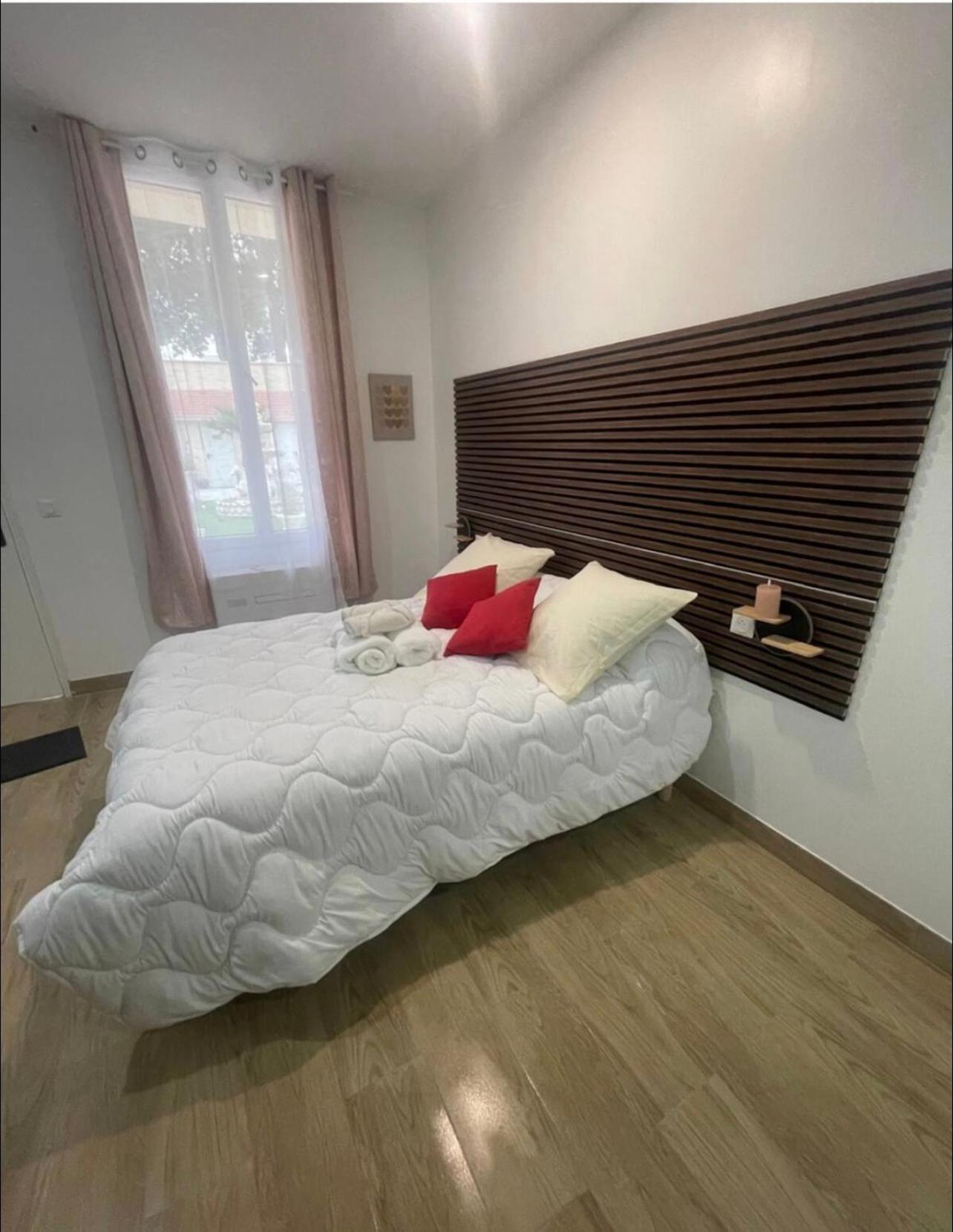Hotel Du Parc Canal - Stade De France Saint-Denis  Ngoại thất bức ảnh