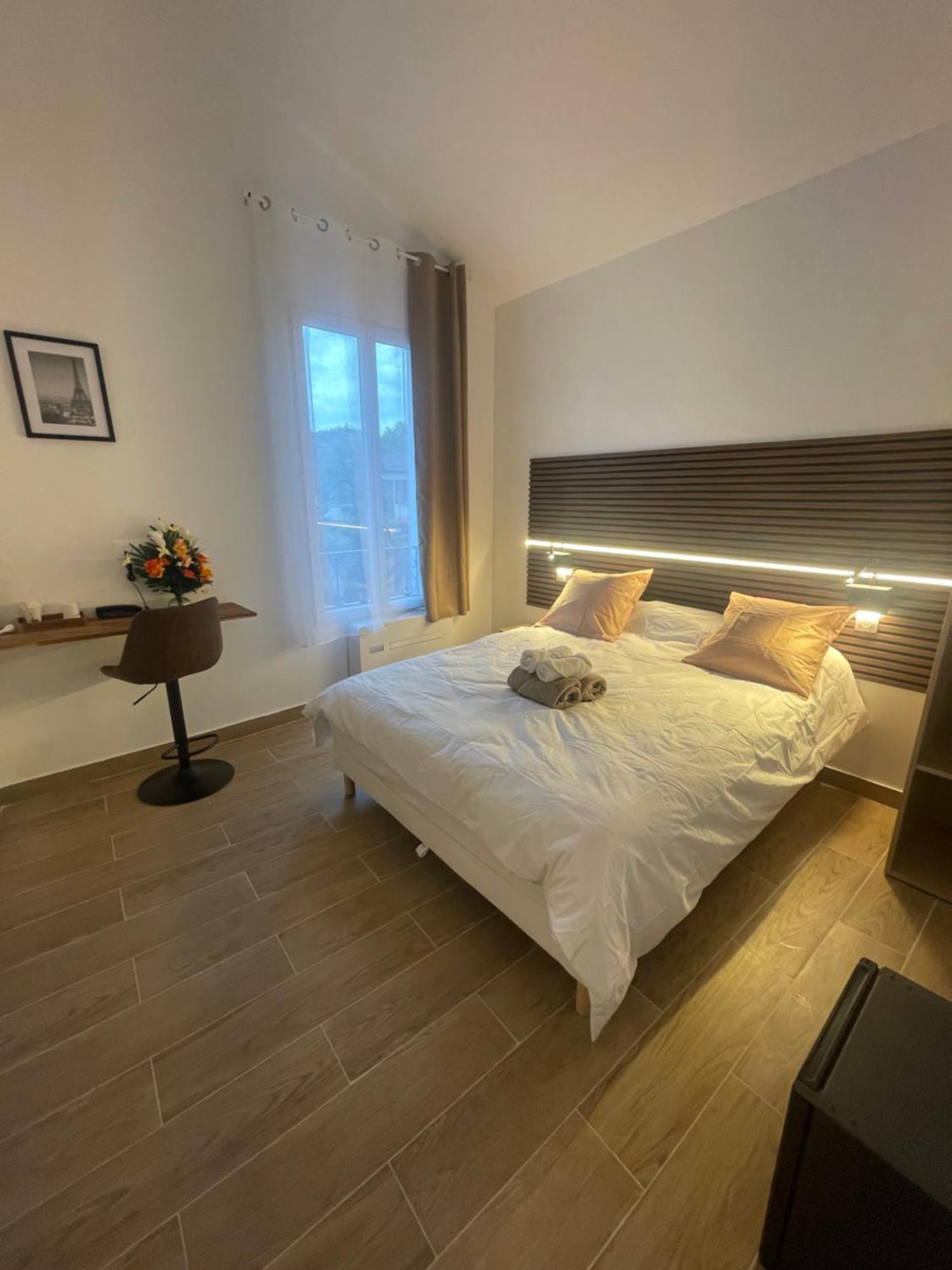 Hotel Du Parc Canal - Stade De France Saint-Denis  Ngoại thất bức ảnh