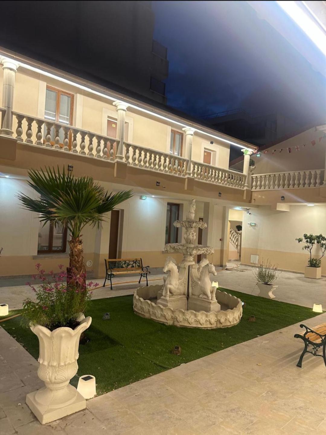 Hotel Du Parc Canal - Stade De France Saint-Denis  Ngoại thất bức ảnh